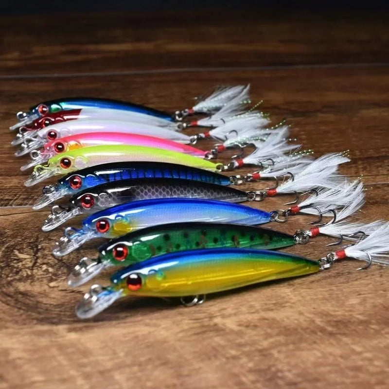 Set de 5 o 10 señuelos duros tipo minnow FFLYBG 9cm/8g, hundimiento, ojos 3D y gancho con pluma