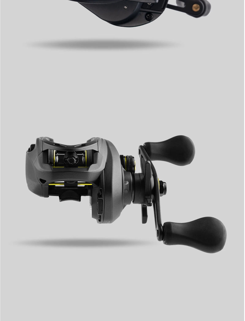 Carrete M1 Baitcasting 7.2:1, 6+1BB, arrastre 8 kg, diseño compacto y preciso